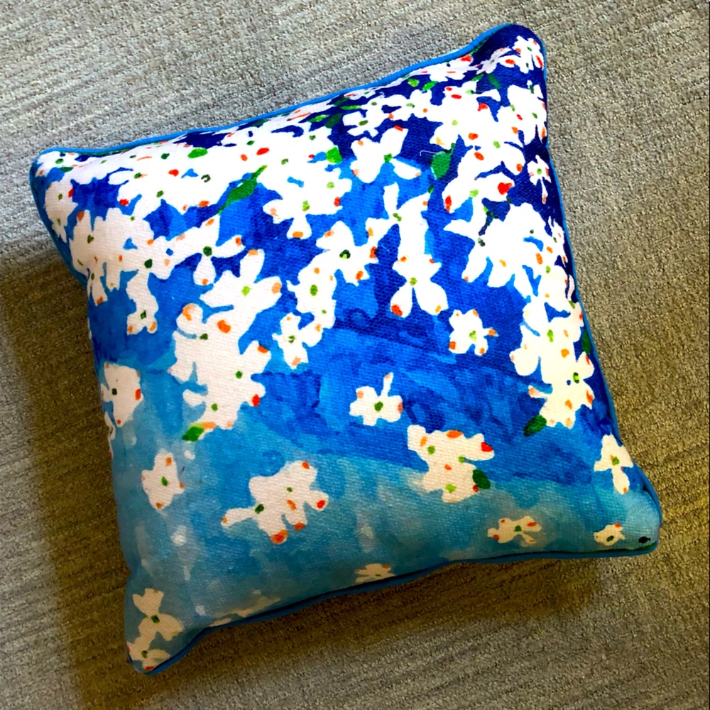 Vera Neumann for Anthropologie outdoor pillow.